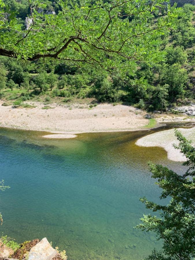 La Voutee 5 Epis Avec Bain Finlandais Prive Au Manoir Du Charme Gorges Du Tarn Bed & Breakfast Quezac  Luaran gambar