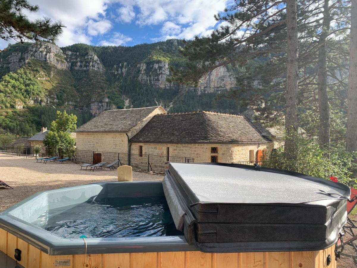 La Voutee 5 Epis Avec Bain Finlandais Prive Au Manoir Du Charme Gorges Du Tarn Bed & Breakfast Quezac  Luaran gambar