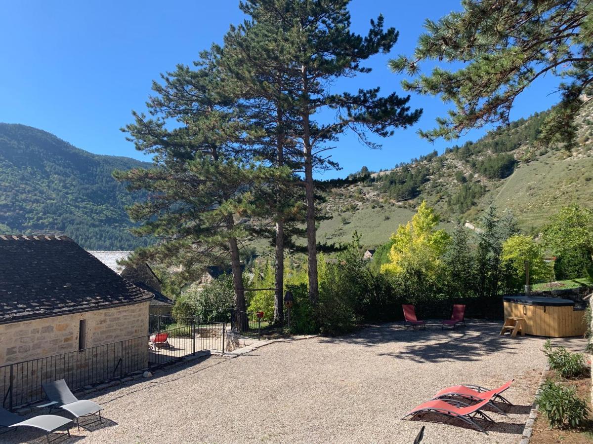 La Voutee 5 Epis Avec Bain Finlandais Prive Au Manoir Du Charme Gorges Du Tarn Bed & Breakfast Quezac  Luaran gambar