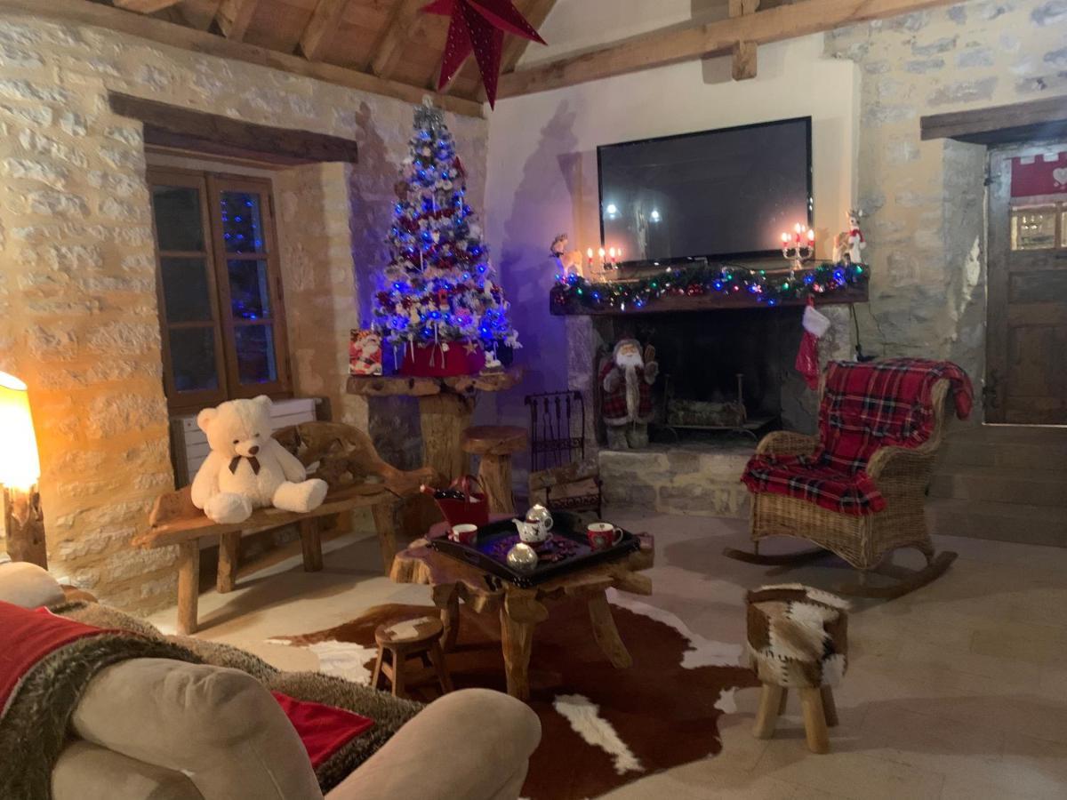 La Voutee 5 Epis Avec Bain Finlandais Prive Au Manoir Du Charme Gorges Du Tarn Bed & Breakfast Quezac  Luaran gambar