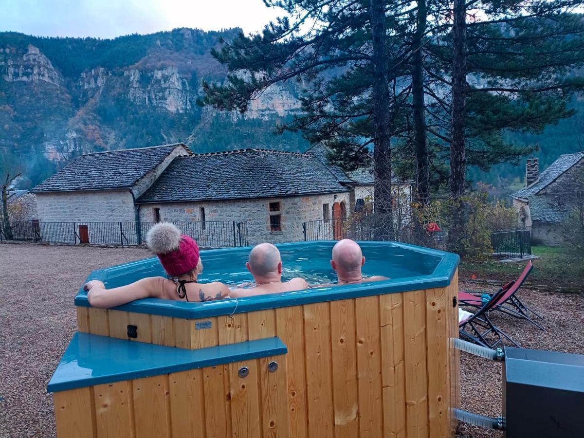 La Voutee 5 Epis Avec Bain Finlandais Prive Au Manoir Du Charme Gorges Du Tarn Bed & Breakfast Quezac  Luaran gambar