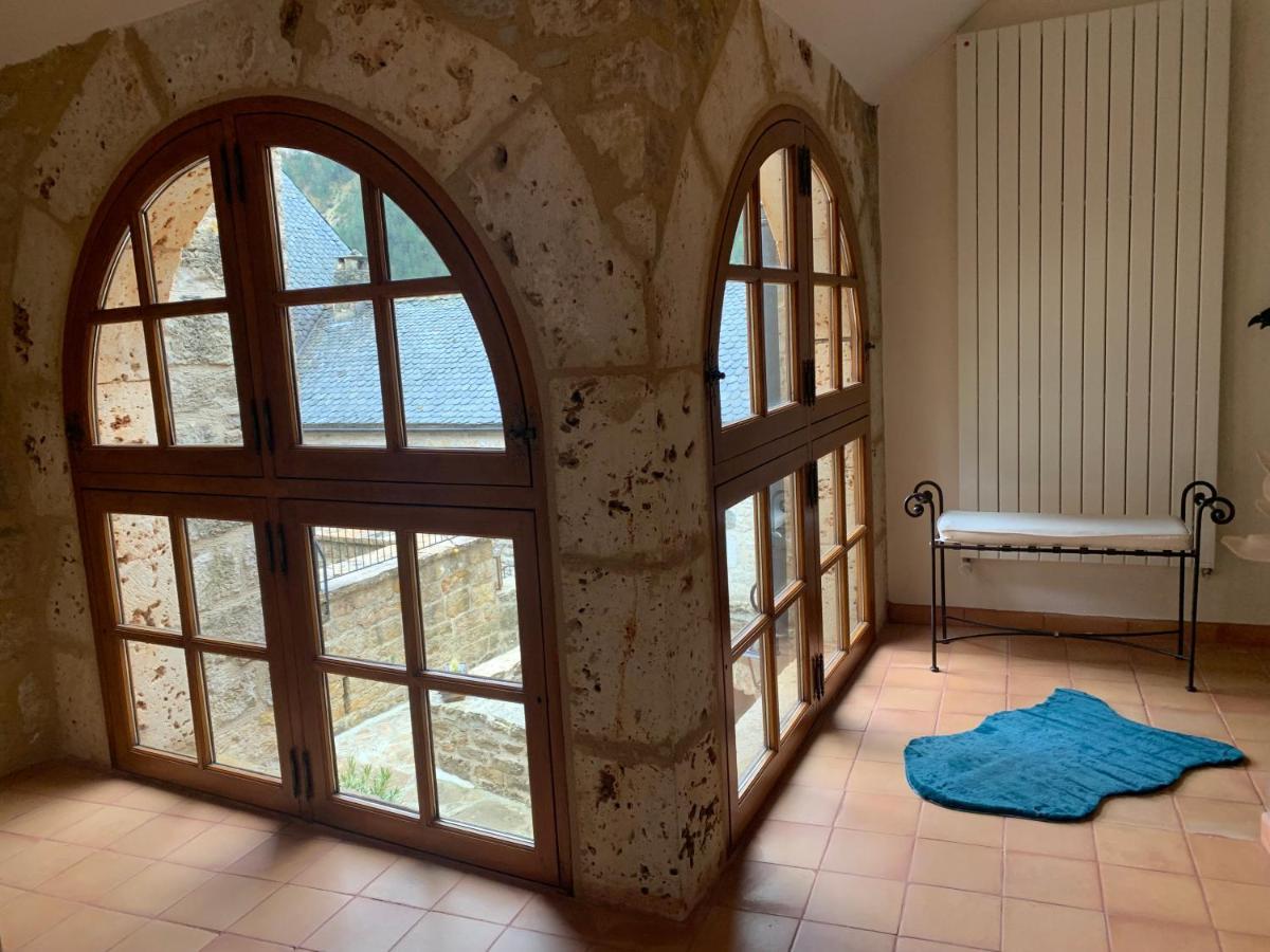 La Voutee 5 Epis Avec Bain Finlandais Prive Au Manoir Du Charme Gorges Du Tarn Bed & Breakfast Quezac  Luaran gambar